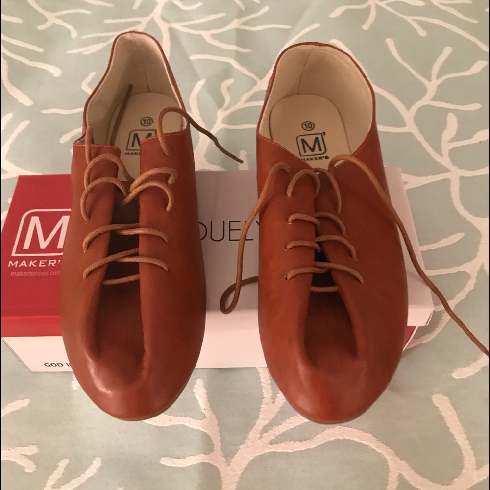 Women close shoes